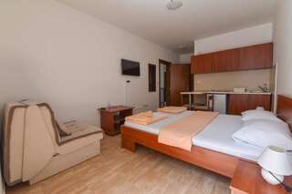 Апартаменты Studio Apartments 6 Palmi Будва Стандартные апартаменты-студио с балконом-18